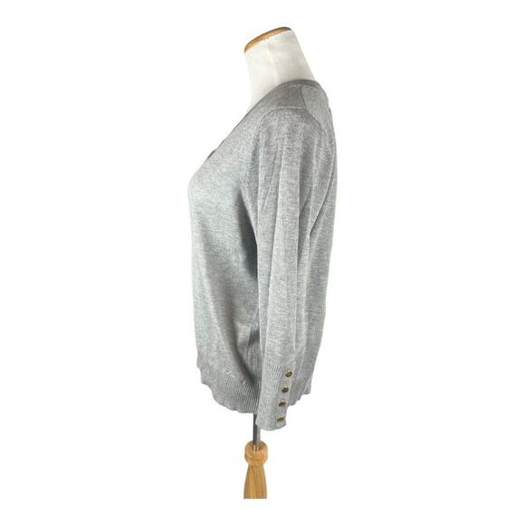 Carmen Marc Valvo Grey Cardigan Lightweight Rayon Gold Snaps New XL - Picture 2 of 5